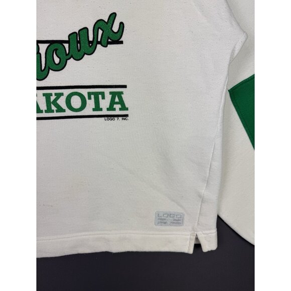 Vintage 90's Logo 7 University Of North Dakota Fighting Sioux NCAA Sweatshirt - Picture 8 of 16